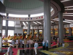 addtext_com_MjI0MzEyMTIwMTU2