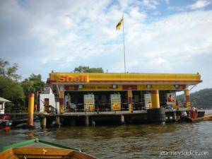 addtext_com_MjI0ODUzMTAxNTA1