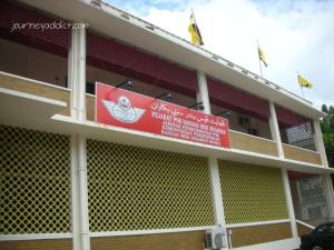 addtext_com_MjI1MzAwMTIxMDIy